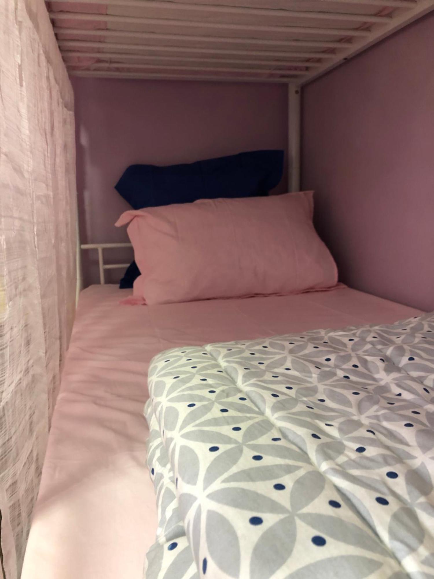 Female-Dortoir Femme -Dorm Shared Room Paris ボビニー エクステリア 写真