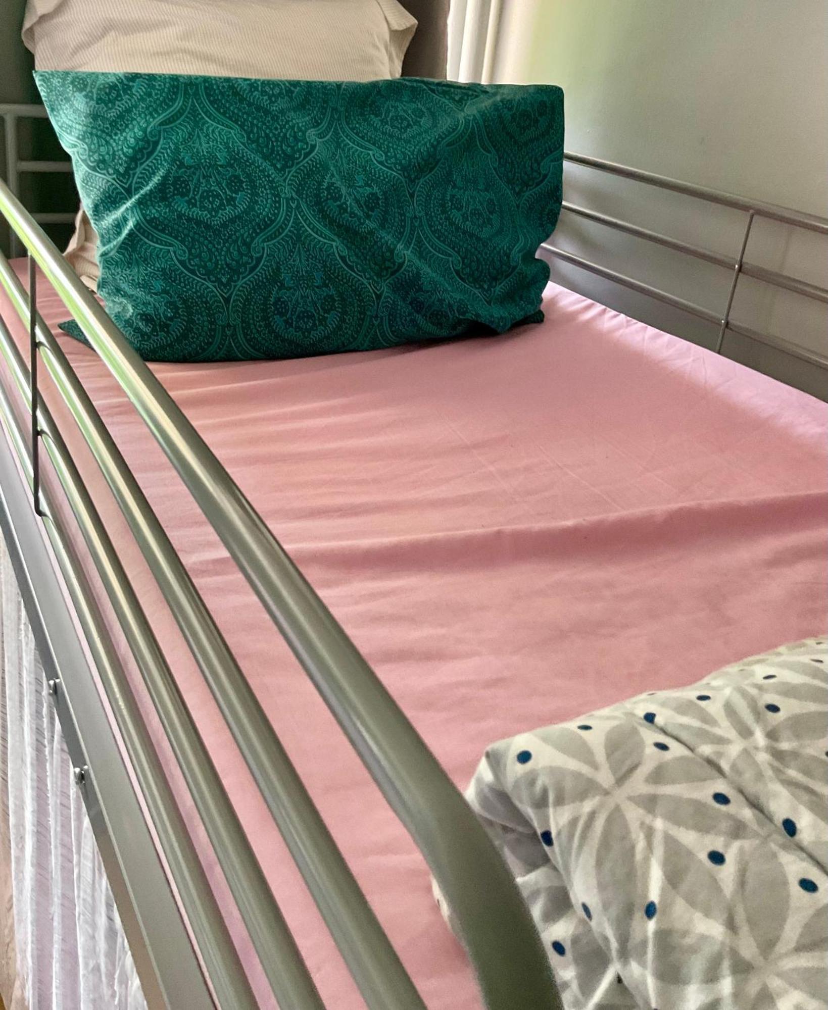 Female-Dortoir Femme -Dorm Shared Room Paris ボビニー エクステリア 写真