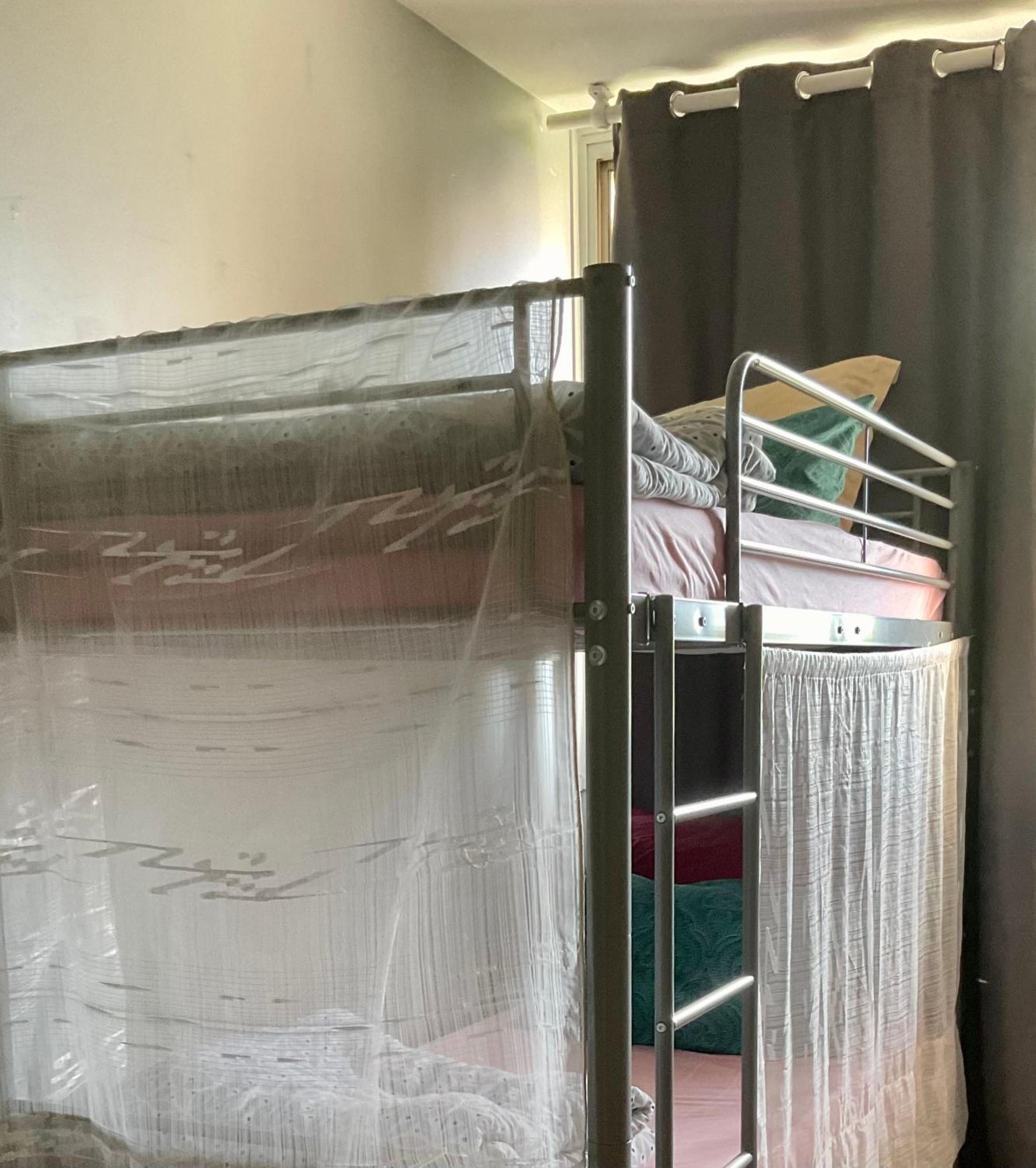 Female-Dortoir Femme -Dorm Shared Room Paris ボビニー エクステリア 写真
