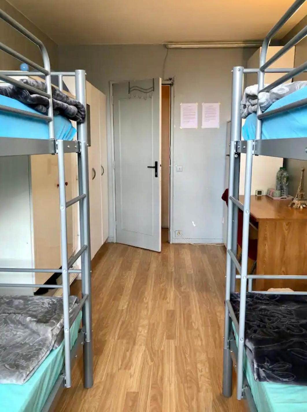 Female-Dortoir Femme -Dorm Shared Room Paris ボビニー エクステリア 写真